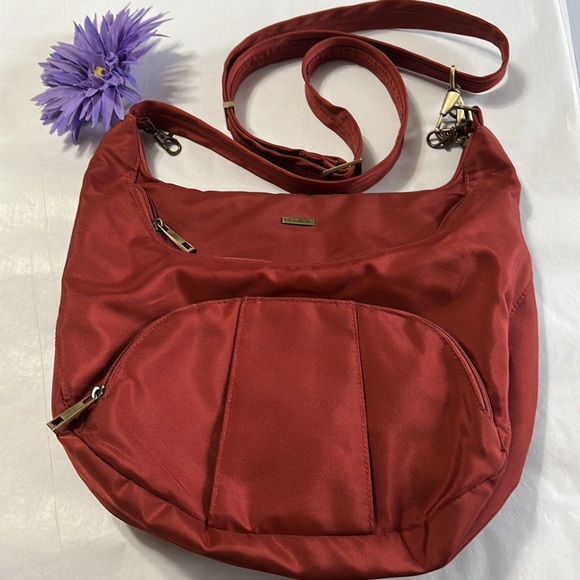 TRAVELON LARGE CROSSBODY HOBO - Picture 7 of 7